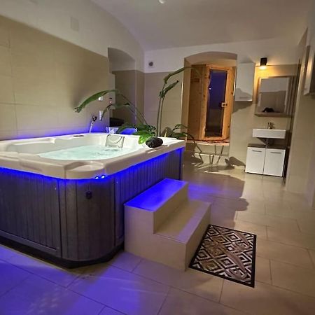 African Paradise With Jacuzzi & Sauna Bécs Kültér fotó
